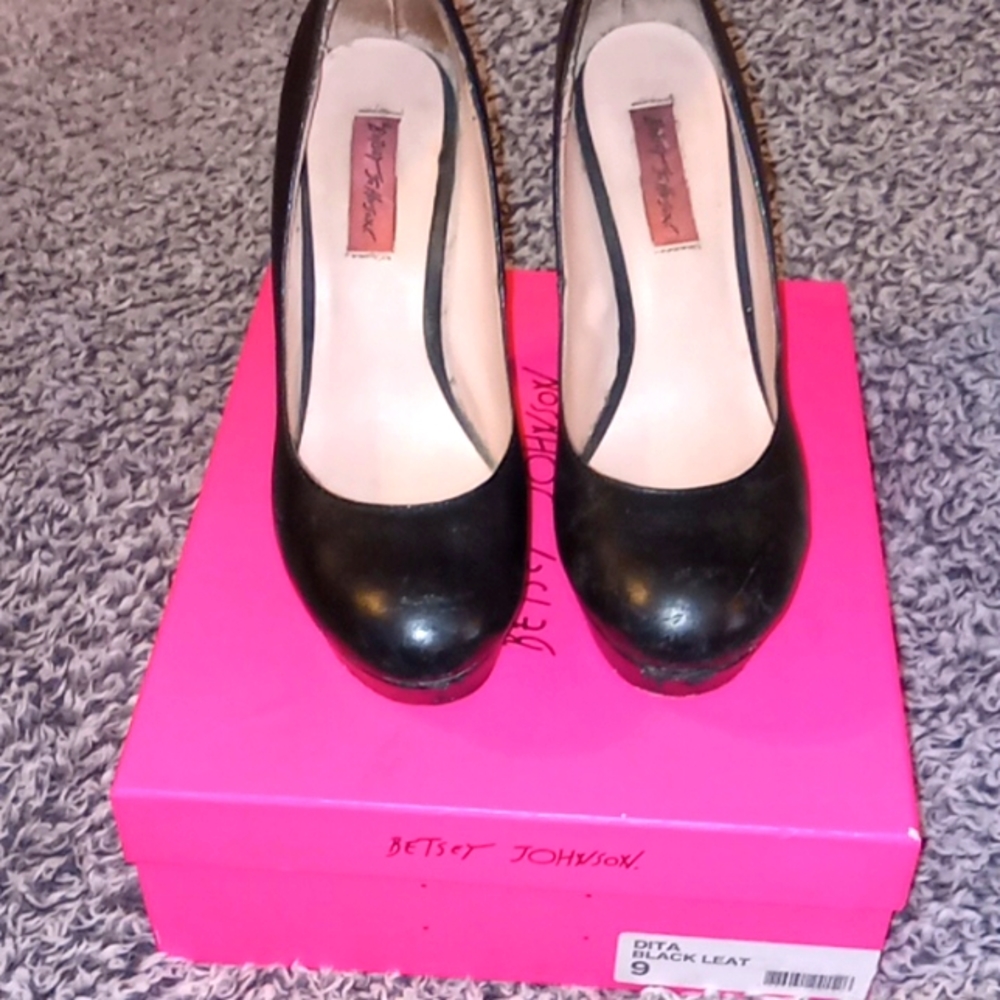 Betsey Johnson Dita, Size 9 Black